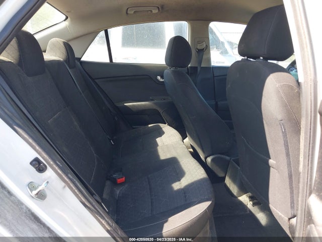 3KPA24AD7NE492807 KIA RIO LX