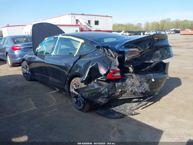 2022 TESLA MODEL 3 5YJ3E1EB0NF256629 Photo 2