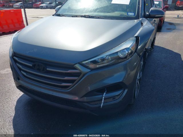 KM8J33A24HU387195 Hyundai Tucson Sport