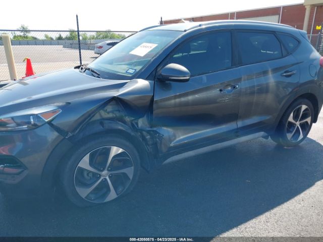 KM8J33A24HU387195 Hyundai Tucson Sport