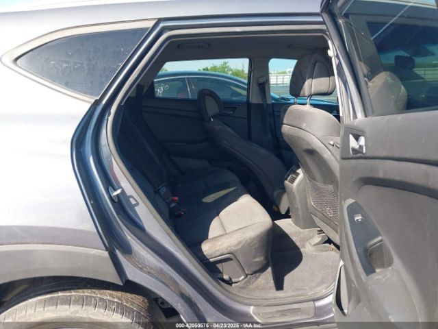 KM8J33A24HU387195 Hyundai Tucson Sport