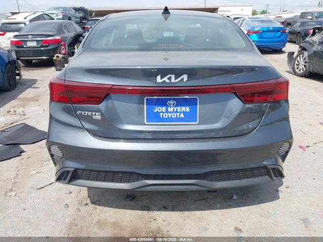 3KPF24AD7RE751372 KIA FORTE LX