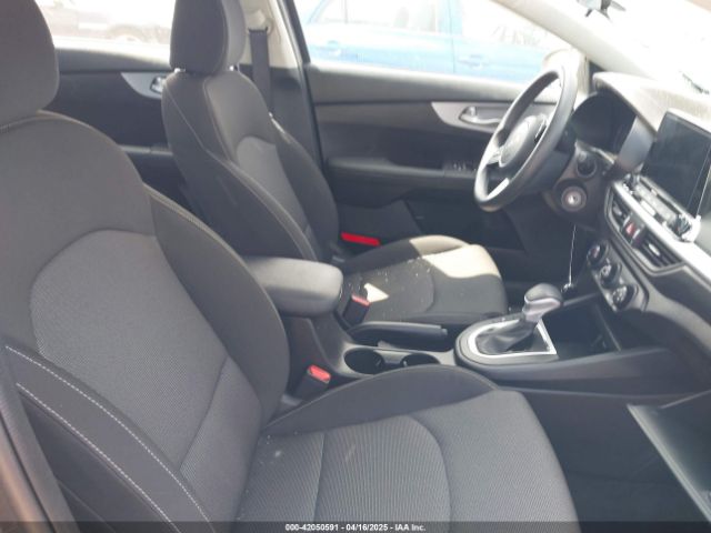 3KPF24AD7RE751372 KIA FORTE LX