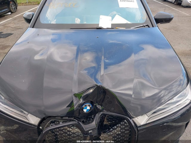 WB523CF04SCT13140 BMW Ix