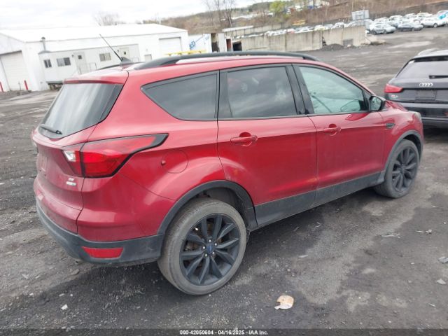 1FMCU9GD0KUC43071 Ford ESCAPE SE