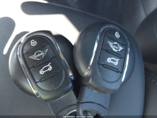 WMW43DL0XN3P17472 Mini Convertible Cooper S