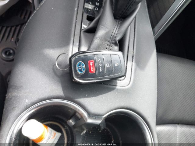 JTEAAAAH4MJ004978 Toyota Venza Limited