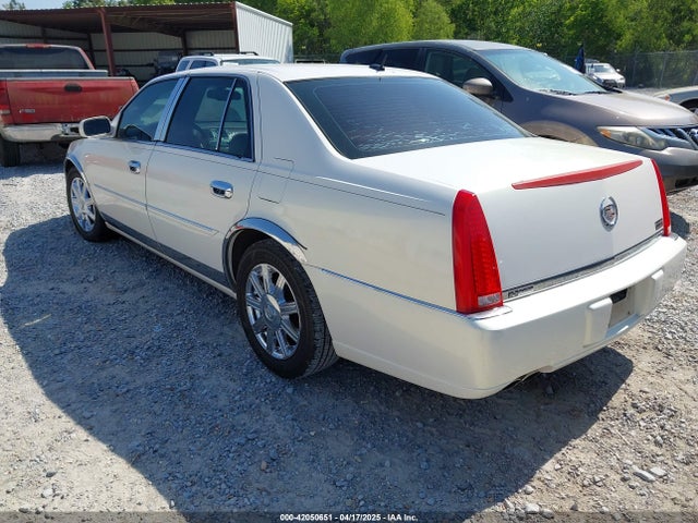 2007 CADILLAC DTS 1G6KD57YX7U128516 Photo 2