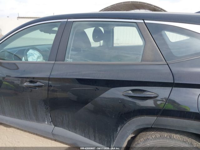 5NMJACAE2NH086819 Hyundai TUCSON SE
