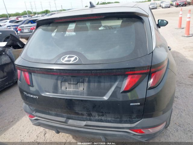 5NMJACAE2NH086819 Hyundai TUCSON SE