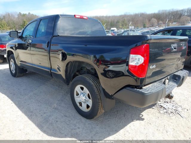 5TFUM5F13HX070078 Toyota Tundra Sr 4.6l V8