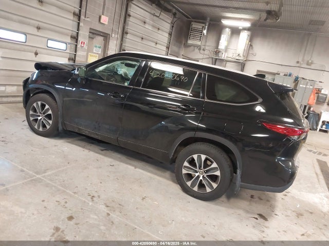 5TDGZRBH7NS562428 Toyota Highlander Xle