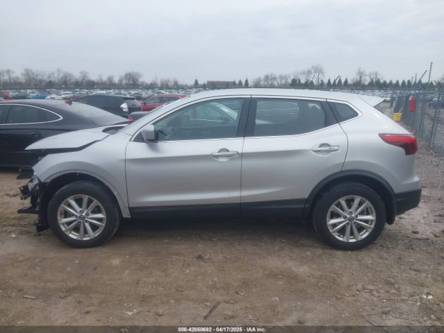 JN1BJ1CR1KW629274 Nissan Rogue Sport S