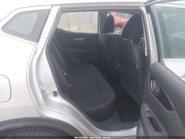 JN1BJ1CR1KW629274 Nissan Rogue Sport S