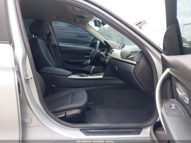 WBA8E1G31HNU16631 BMW 320i