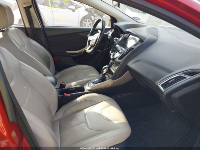 1FADP3N24JL313938 Ford Focus Titanium