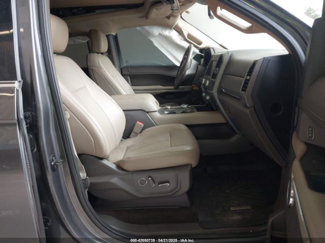 1FMJU1JT7JEA22830 Ford Expedition Xlt
