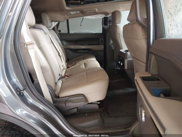 1FMJU1JT7JEA22830 Ford Expedition Xlt