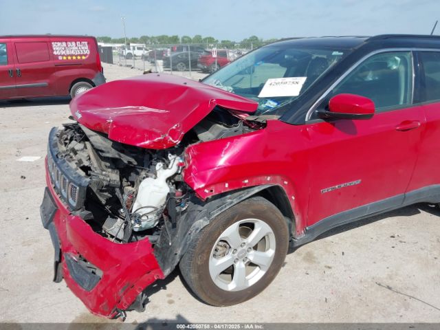 3C4NJCBBXJT240888 Jeep Compass Latitude Fwd