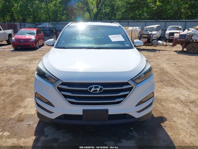 KM8J33A49JU714004 Hyundai TUCSON SEL