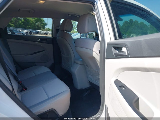 KM8J33A49JU714004 Hyundai TUCSON SEL