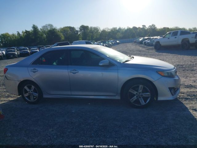 4T1BF1FK9EU452840 Toyota CAMRY SE