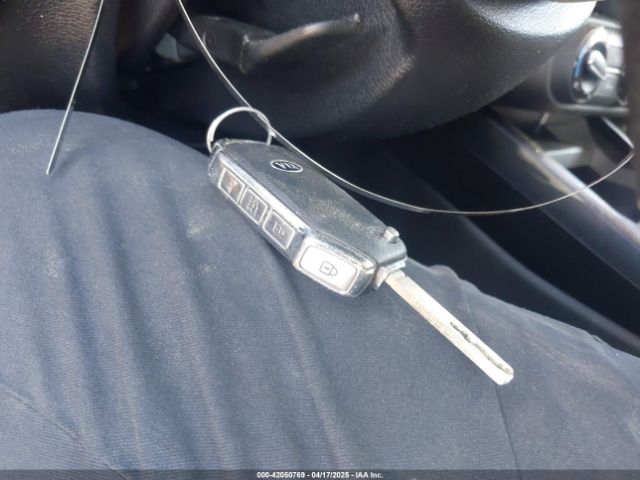 KNDJ23AU8L7077244 KIA SOUL LX