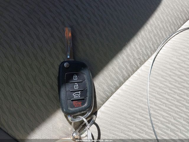 5XYZU3LB8HG430195 Hyundai Santa Fe Sport 2.4l