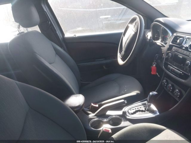 2011 CHRYSLER 200 1C3BC4FB7BN535451 Photo 4