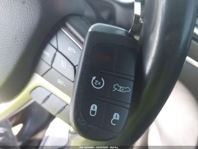 1C4RJEBG1KC603570 Jeep Grand Cherokee Limited 4x2