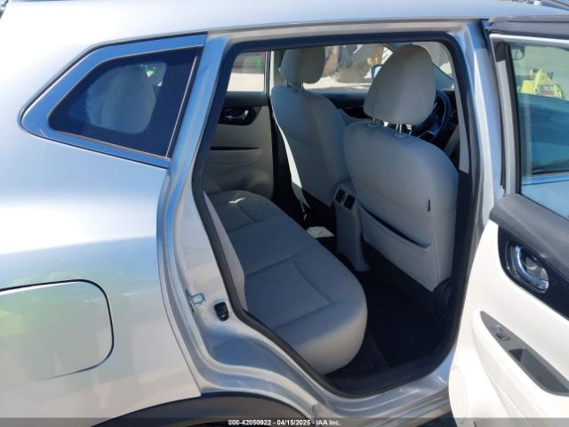 JN1BJ1CR1JW253853 Nissan Rogue Sport Sv
