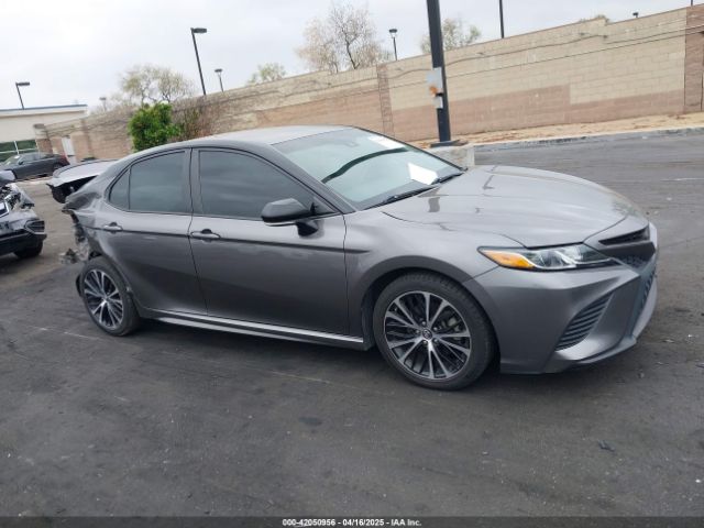 4T1B11HK0JU602453 Toyota CAMRY SE