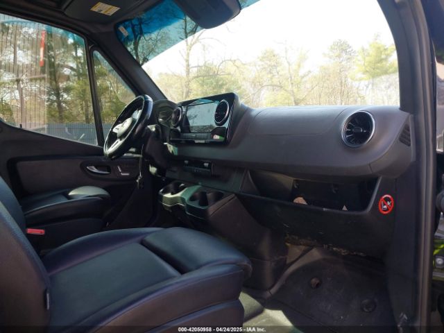W1W4EBVY0KT016931 Mercedes-Benz Sprinter 2500 High Roof V6/standard Roof V6