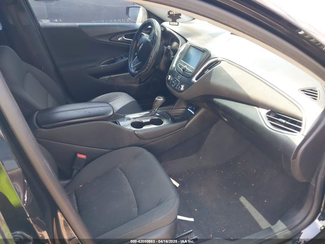 1G1ZE5ST7HF125883 Chevrolet MALIBU 1LT