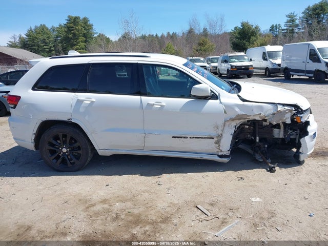 1C4RJFAG0MC856308 Jeep Grand Cherokee Laredo X 4x4