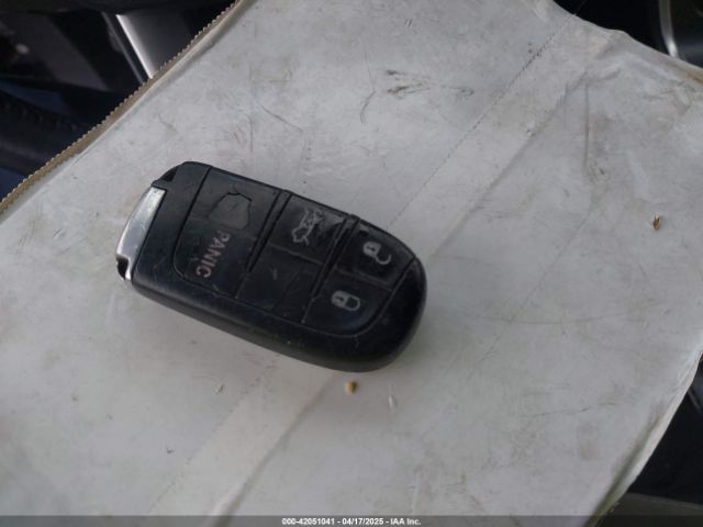 2C3CDZBG0FH705809 Dodge Challenger Sxt Plus