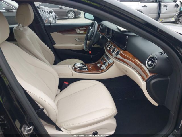 WDDZH6JB2KA583502 Mercedes-Benz E 450 4matic
