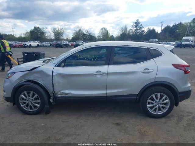 JN1BJ1CV3LW252848 Nissan Rogue Sport S Fwd Xtronic Cvt