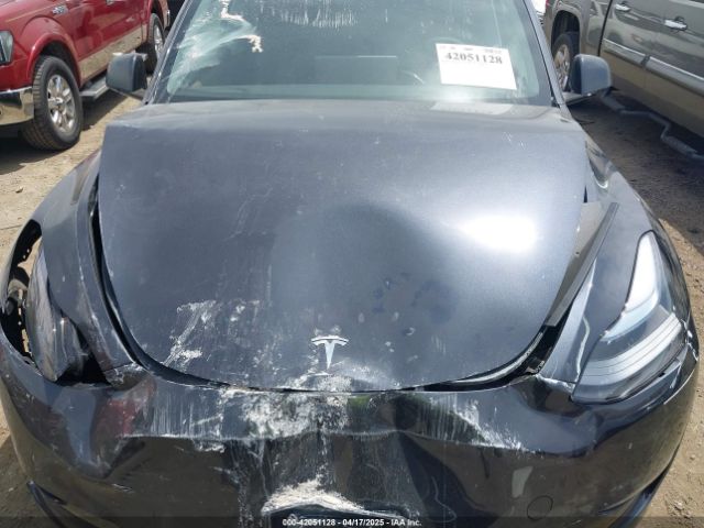 7SAYGAEE9SF304797 Tesla Model Y