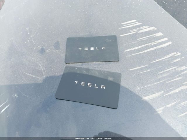 7SAYGAEE9SF304797 Tesla Model Y