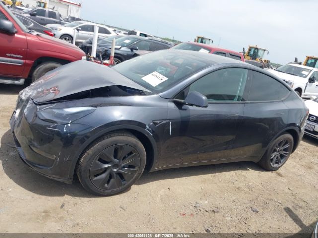 7SAYGAEE9SF304797 Tesla Model Y