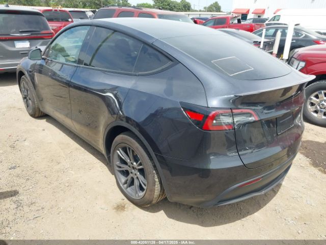 7SAYGAEE9SF304797 Tesla Model Y