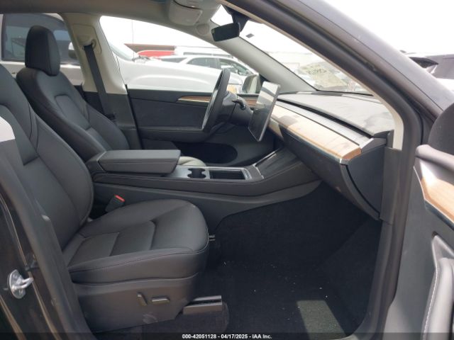 7SAYGAEE9SF304797 Tesla Model Y