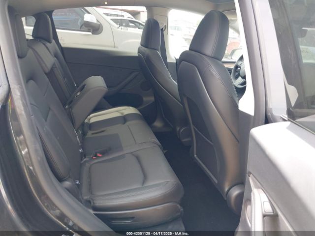 7SAYGAEE9SF304797 Tesla Model Y