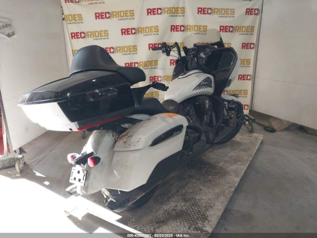 2021 INDIAN MOTORCYCLE CO. CHALLENGER 56KLCDRR9M3402143 Photo 3