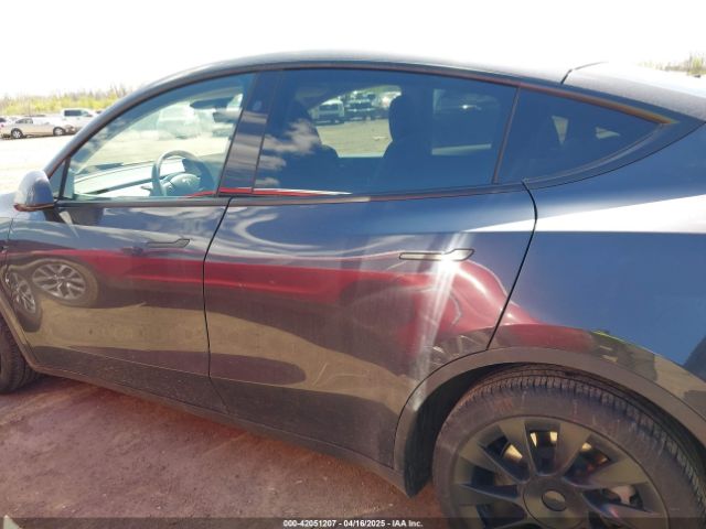 7SAYGAEE4RF078906 Tesla Model Y Long Range Dual Motor All-wheel Drive