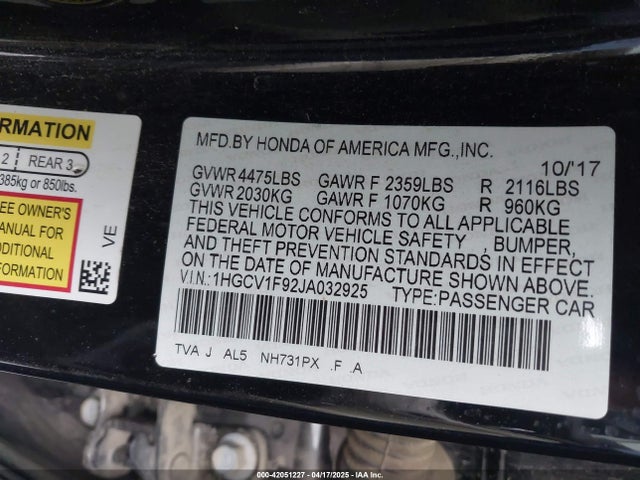 1HGCV1F92JA032925 Honda Accord Touring