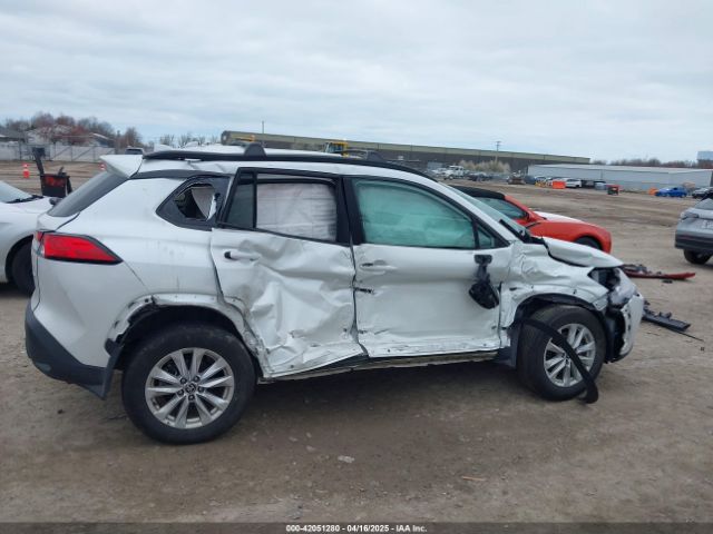 7MUBAABG2RV103930 Toyota Corolla Cross Le