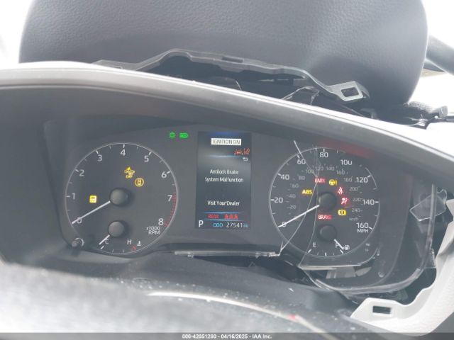 7MUBAABG2RV103930 Toyota Corolla Cross Le