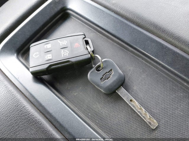 1GNSKBKC5HR233537 Chevrolet Tahoe Lt